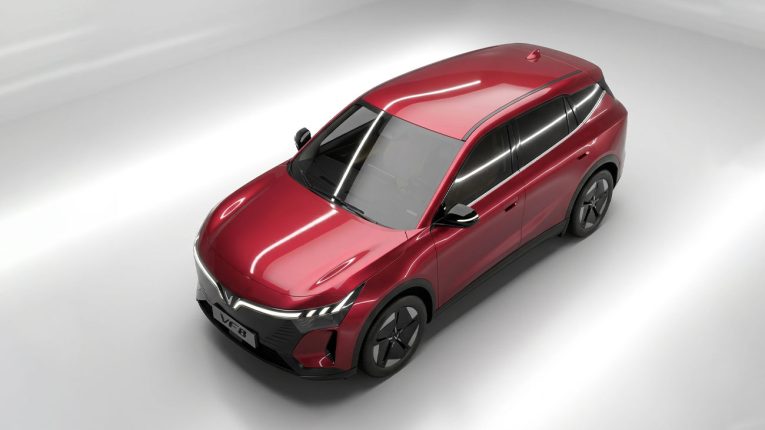 VinFast VF 8 2026
